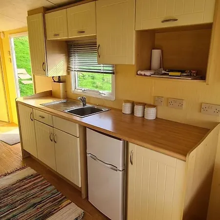 Tarn Bay Retreat- Sea- Fells- Beach- Views-farm *