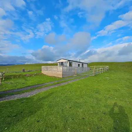 Tarn Bay Retreat- Sea- Fells- Beach- Views-farm * מילום