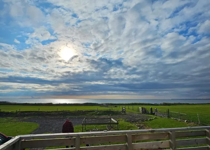 Tarn Bay Retreat- Sea- Fells- Beach- Views-farm