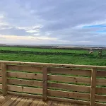 Tarn Bay Retreat- Sea- Fells- Beach- Views-farm Ferienhaus Millom
