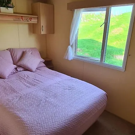 Tarn Bay Retreat- Sea- Fells- Beach- Views-farm بيت للعطل