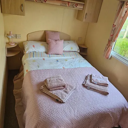 Tarn Bay Retreat- Sea- Fells- Beach- Views-farm Millom