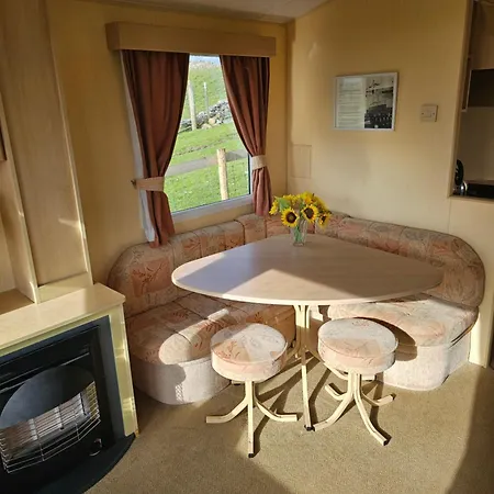 Tarn Bay Retreat- Sea- Fells- Beach- Views-farm * Millom